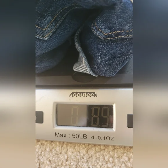 American Eagle stretch short short blue jean shorts women's size 2 Preowned - Picture 8 of 8